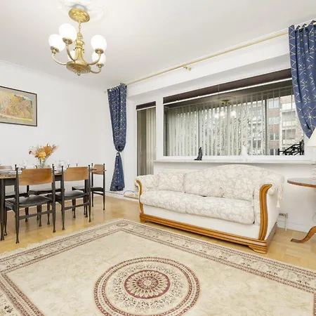 Vintage Sengera Cichego With 3 Bedrooms By Renters Warschau