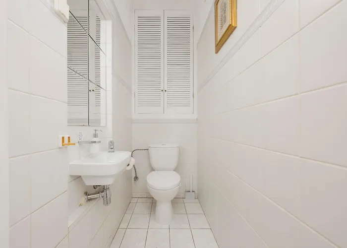 Vintage Sengera Cichego With 3 Bedrooms By Renters Daire