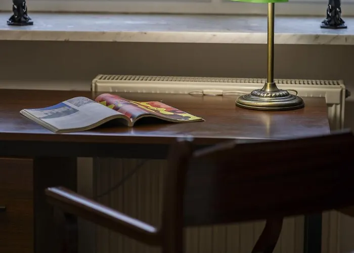 Vintage Sengera Cichego With 3 Bedrooms By Renters Varşova