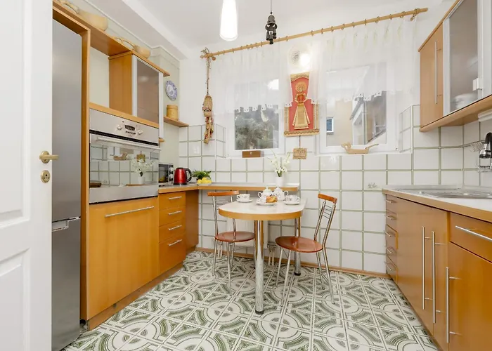 Vintage Sengera Cichego With 3 Bedrooms By Renters Lägenhet *