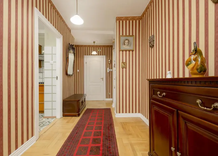 Vintage Sengera Cichego With 3 Bedrooms By Renters Lägenhet