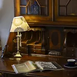 Vintage Sengera Cichego With 3 Bedrooms By Renters