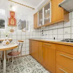 Διαμέρισμα Vintage Sengera Cichego With 3 Bedrooms By Renters